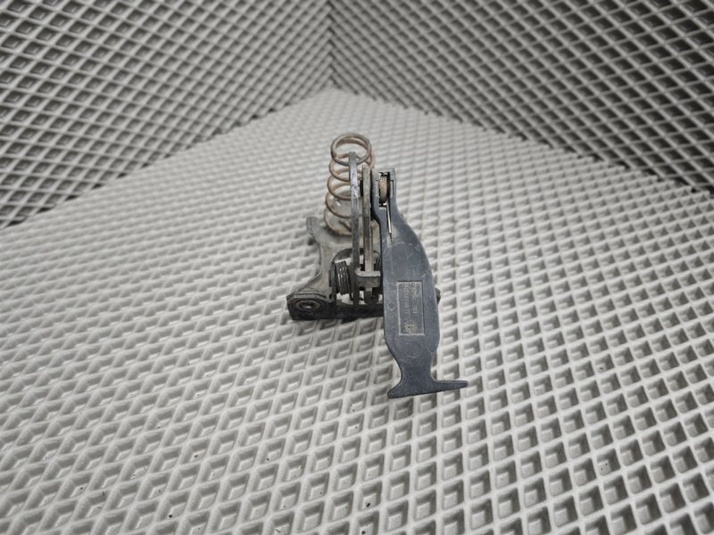 крюк капота, 1415 рублей, Санкт-Петербург