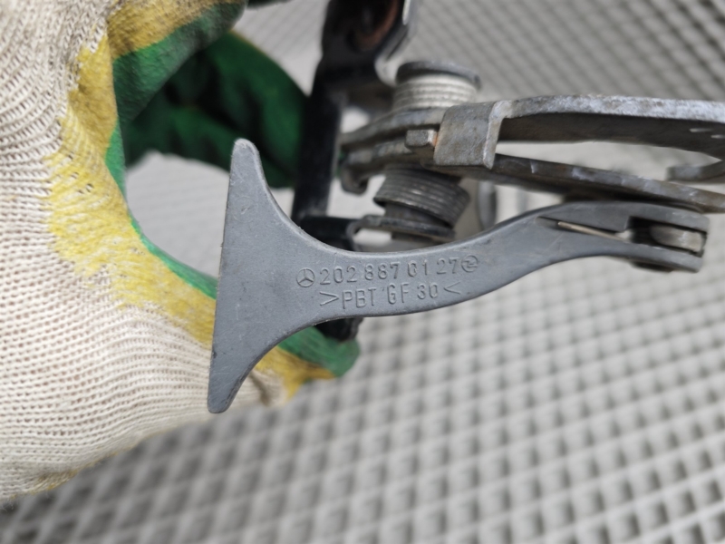 крюк капота, 1130 рублей, Санкт-Петербург