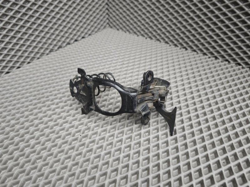 крюк капота, 1130 рублей, Санкт-Петербург