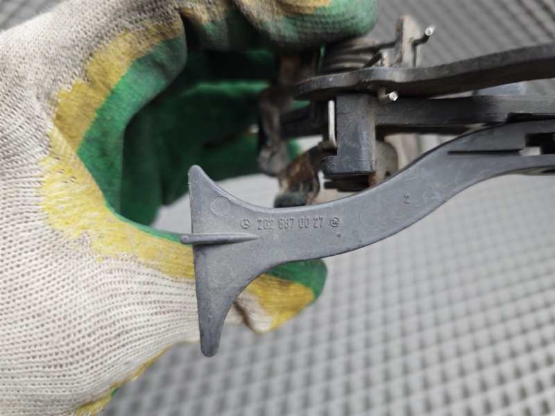 крюк капота, 1130 рублей, Санкт-Петербург