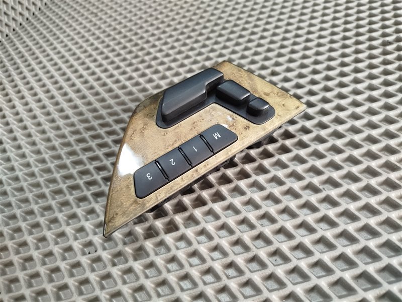 кнопки управления сиденьем, 2240 рублей, Санкт-Петербург