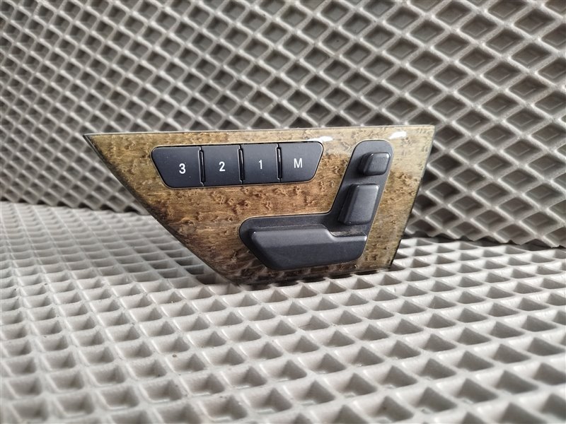 кнопки управления сиденьем, 2240 рублей, Санкт-Петербург