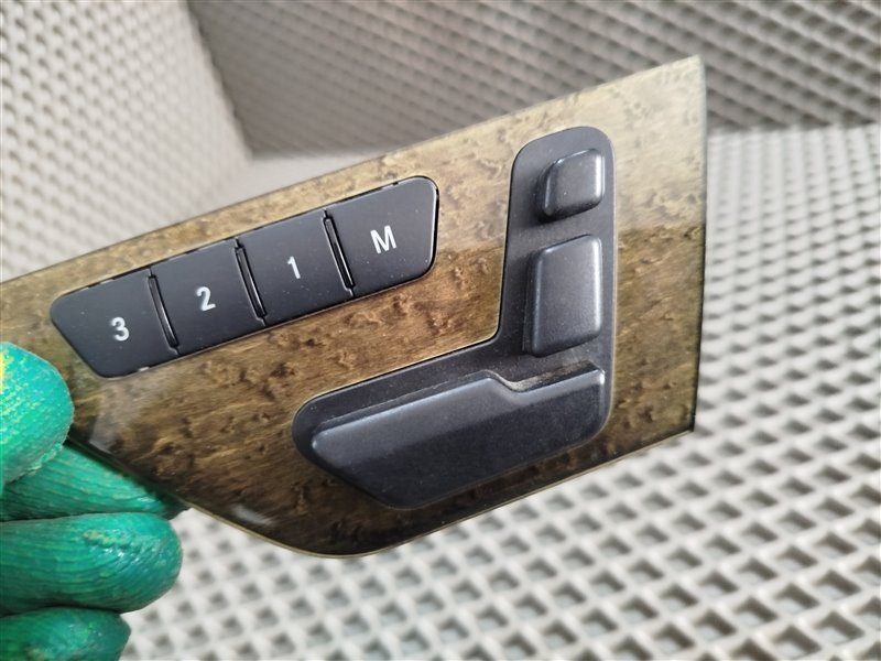 кнопки управления сиденьем, 2240 рублей, Санкт-Петербург