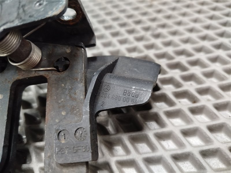 крюк капота, 1480 рублей, Санкт-Петербург