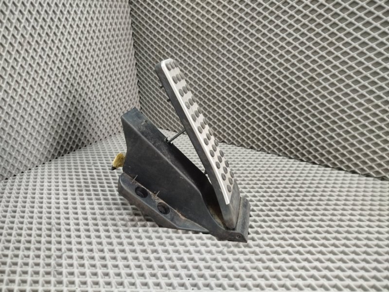 педаль газа, 1800 рублей, Санкт-Петербург