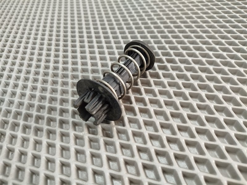 пружина капота, 1385 рублей, Санкт-Петербург