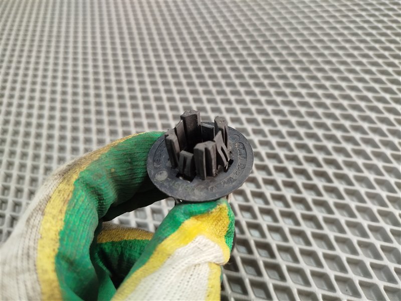 пружина капота, 1385 рублей, Санкт-Петербург