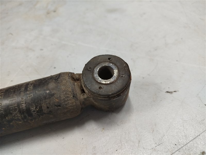 амортизатор, 1630 рублей, Санкт-Петербург