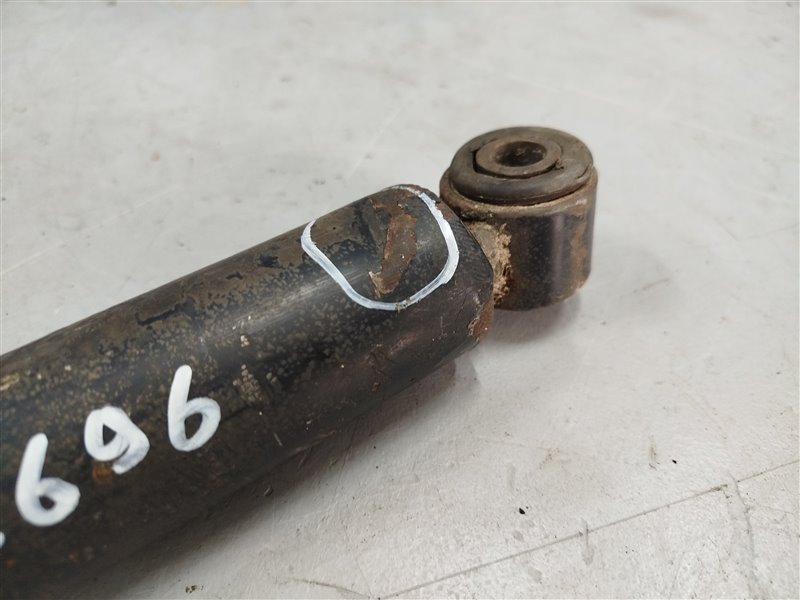 амортизатор, 1390 рублей, Санкт-Петербург