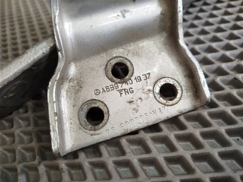 петля багажника, 4810 рублей, Санкт-Петербург