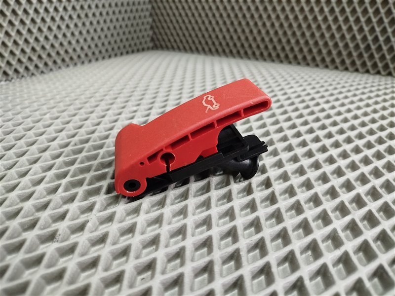 ручка открывания капота, 1390 рублей, Санкт-Петербург