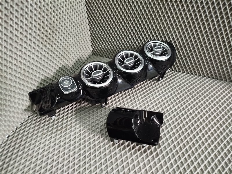 Накладка на торпедо, 13305 рублей, Санкт-Петербург