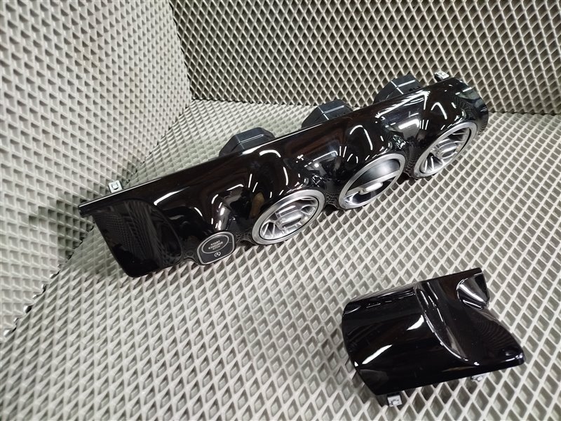 Накладка на торпедо, 13305 рублей, Санкт-Петербург