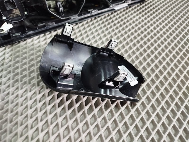 Накладка на торпедо, 13305 рублей, Санкт-Петербург