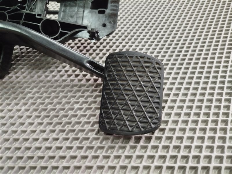 педаль тормоза, 4735 рублей, Санкт-Петербург