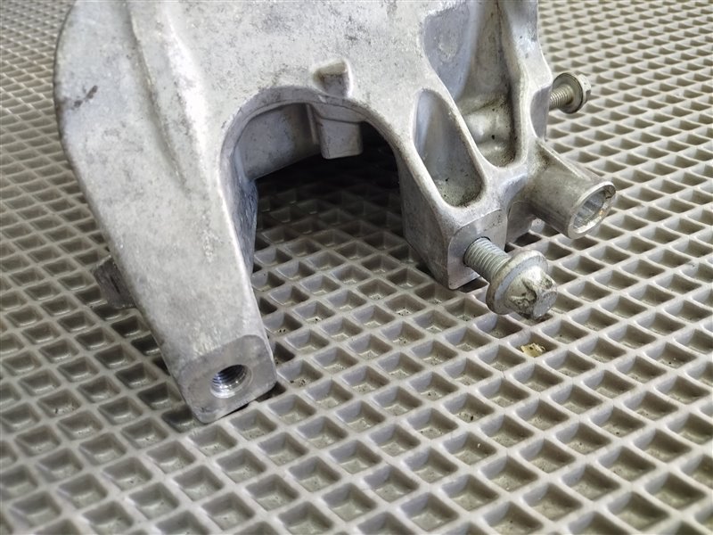 кронштейн двигателя, 9350 рублей, Санкт-Петербург