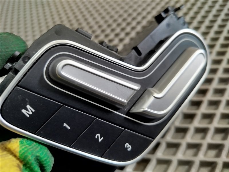 блок управления сиденьем, 6820 рублей, Санкт-Петербург