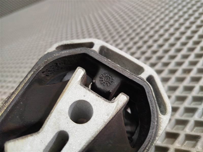 подушка двигателя, 5915 рублей, Санкт-Петербург