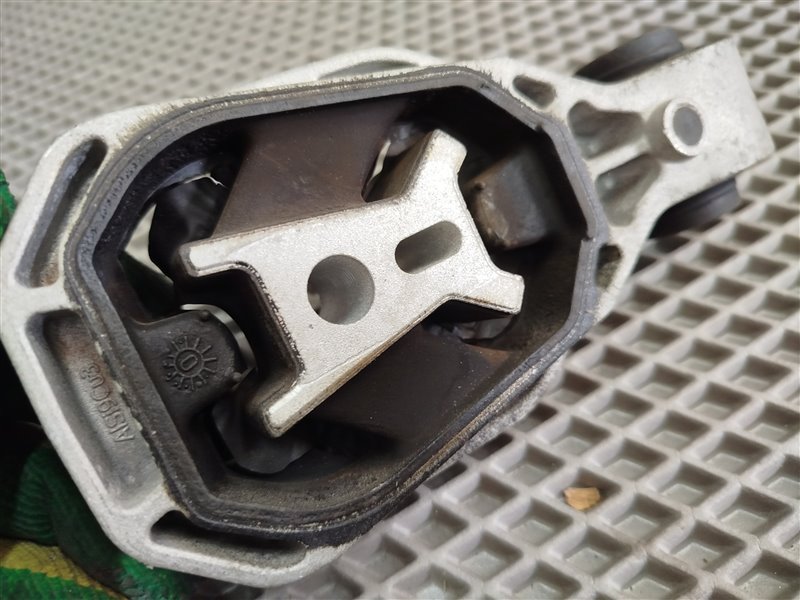 подушка двигателя, 5915 рублей, Санкт-Петербург