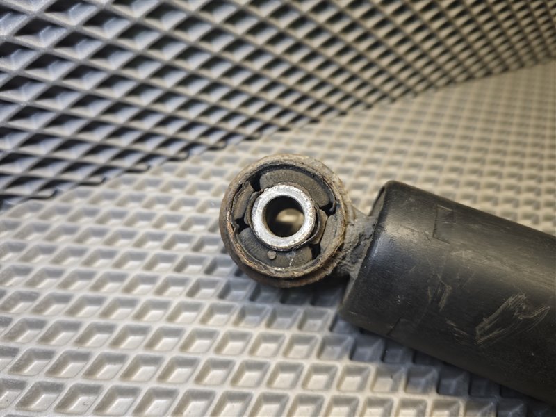 амортизатор, 7155 рублей, Санкт-Петербург