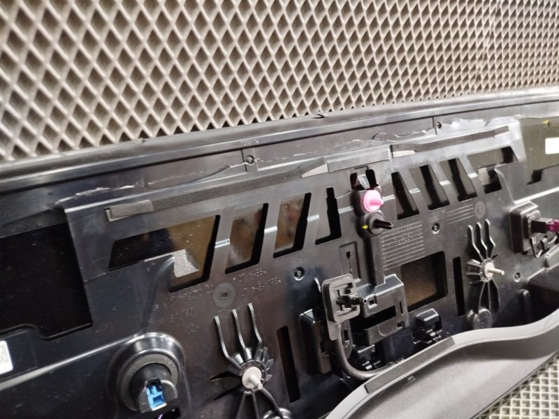 спойлер, 6330 рублей, Санкт-Петербург