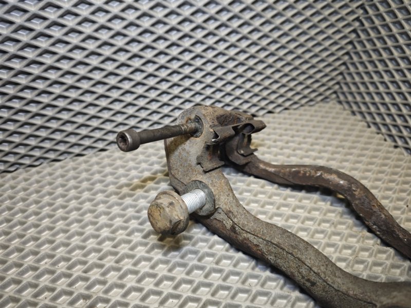 Скоба суппорта, 3420 рублей, Санкт-Петербург