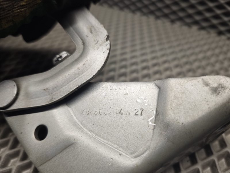 петли капота, 1590 рублей, Санкт-Петербург