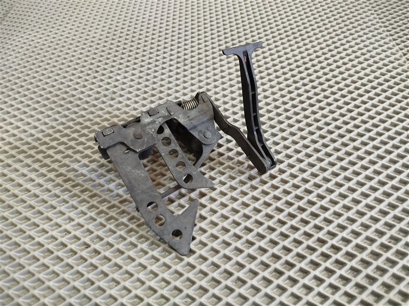 крюк капота, 2300 рублей, Санкт-Петербург