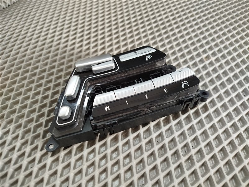 блок управления сиденьем, 1840 рублей, Санкт-Петербург