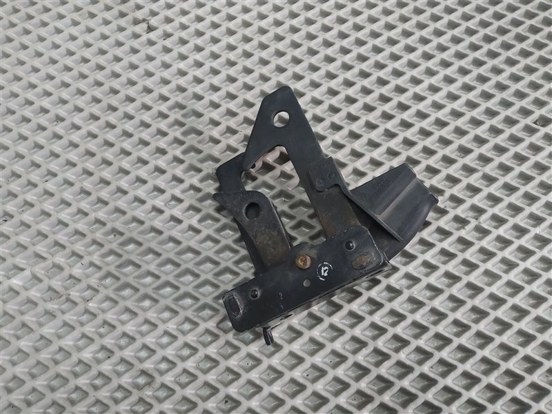 крюк капота, 1415 рублей, Санкт-Петербург