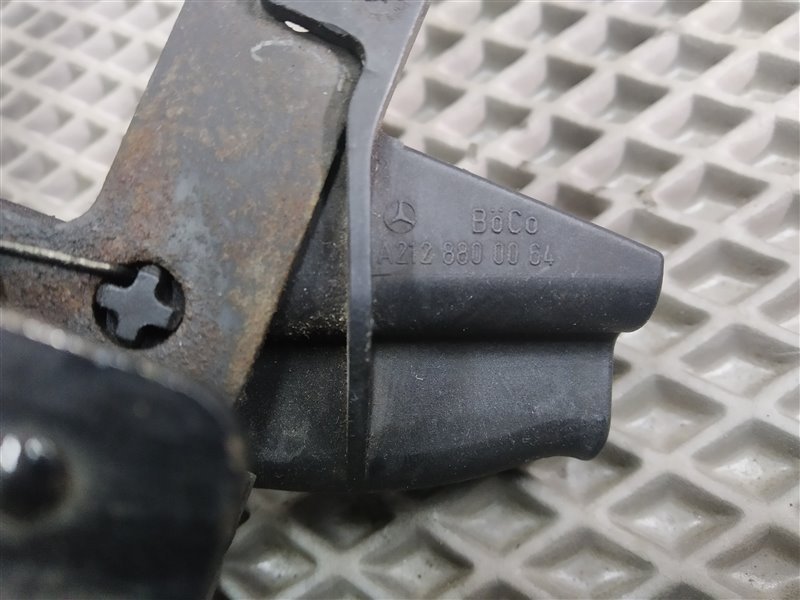 крюк капота, 1415 рублей, Санкт-Петербург