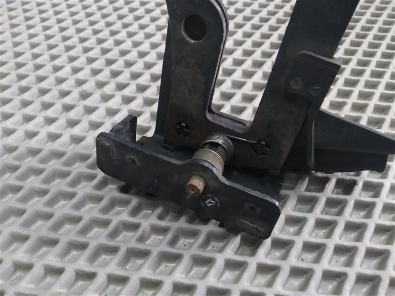 крюк капота, 1415 рублей, Санкт-Петербург