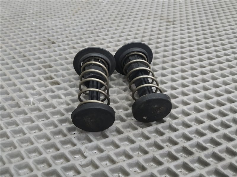 пружина капота, 1840 рублей, Санкт-Петербург