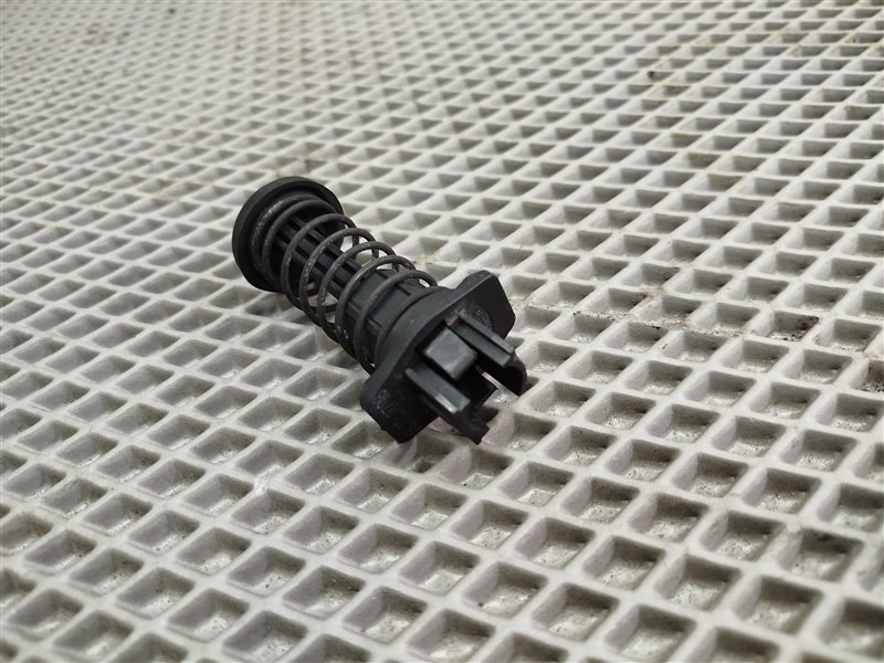 пружина капота, 1220 рублей, Санкт-Петербург