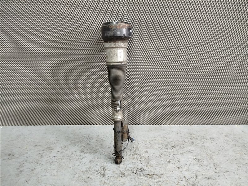 пневмостойка, 7745 рублей, Санкт-Петербург