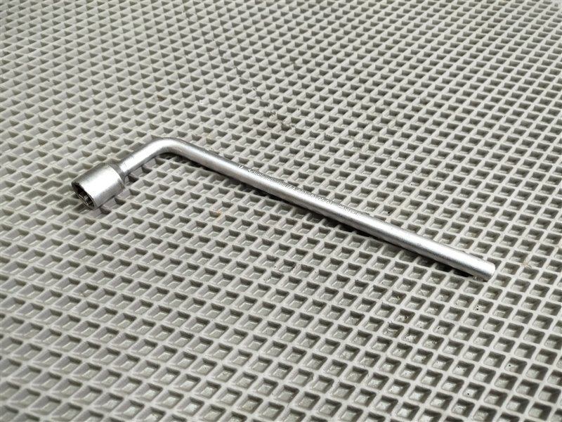 ключ балонный, 935 рублей, Санкт-Петербург