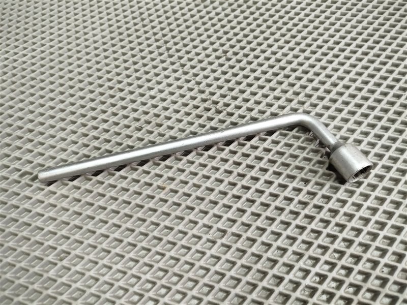 ключ балонный, 935 рублей, Санкт-Петербург