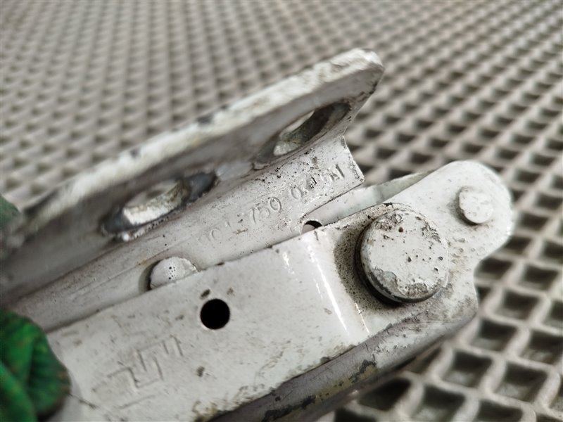 петли капота, 2400 рублей, Санкт-Петербург