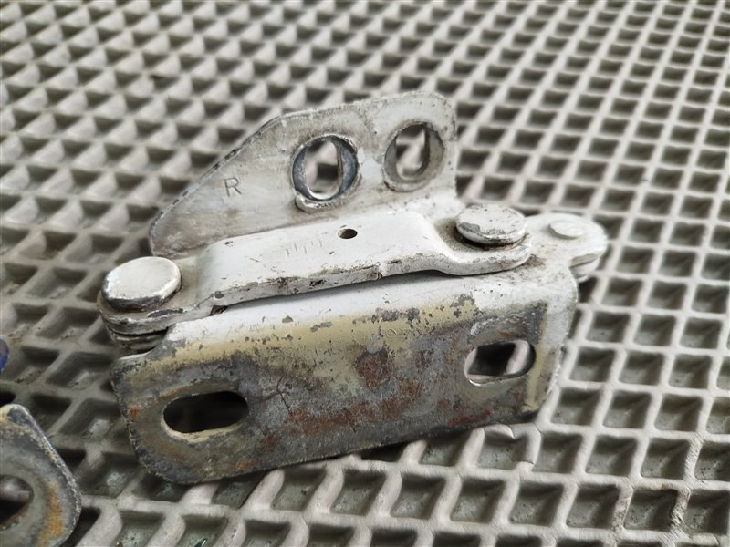 петли капота, 2400 рублей, Санкт-Петербург