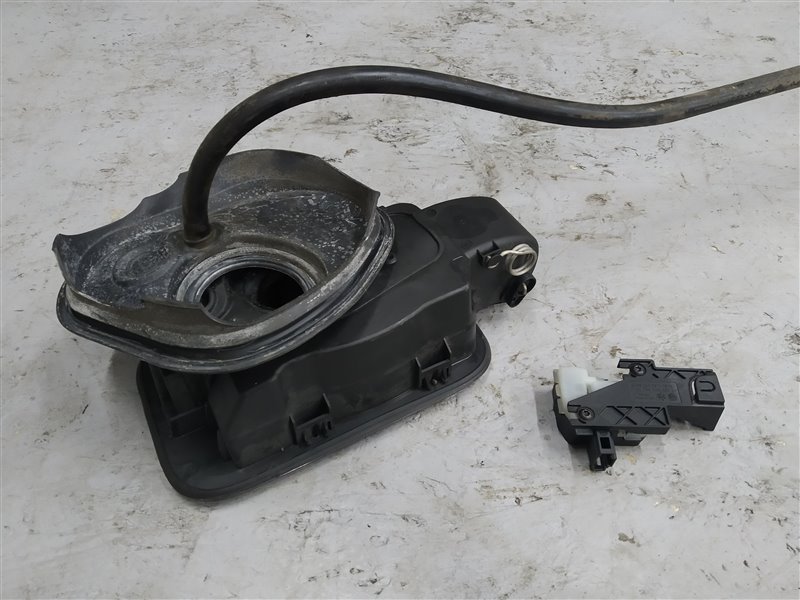 лючок бака, 3005 рублей, Санкт-Петербург