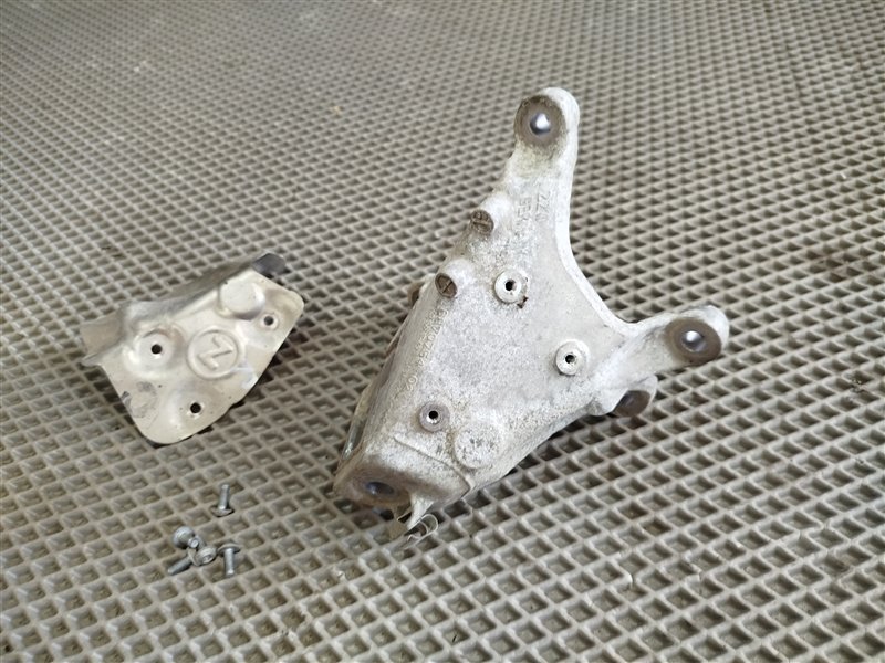 кронштейн двигателя, 2775 рублей, Санкт-Петербург