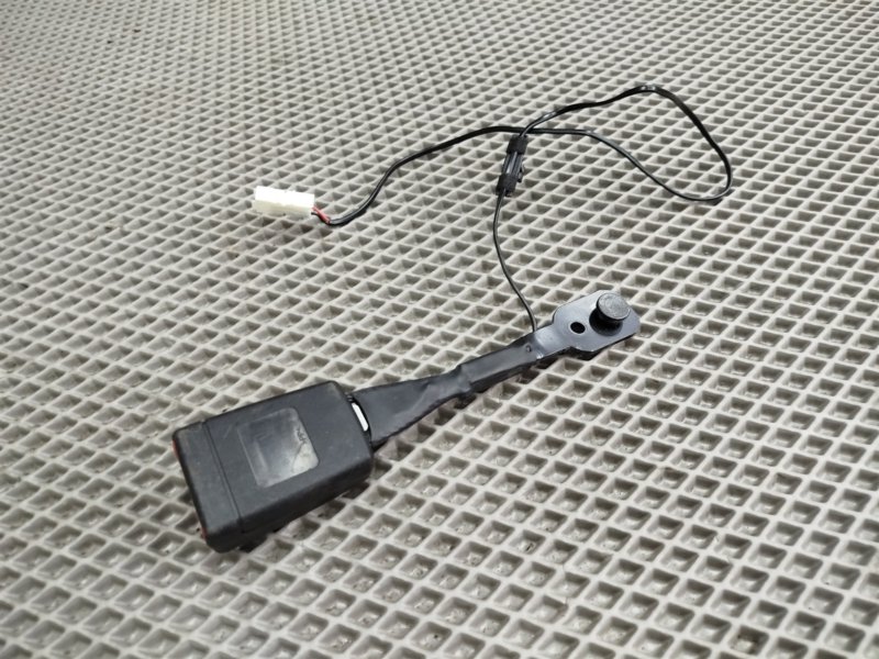 замок ремня безопасности, 2305 рублей, Санкт-Петербург