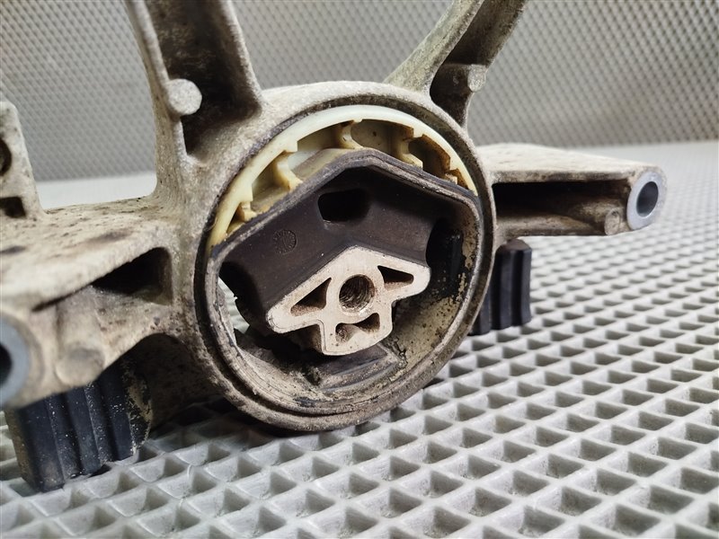 подушка АКПП, 3670 рублей, Санкт-Петербург