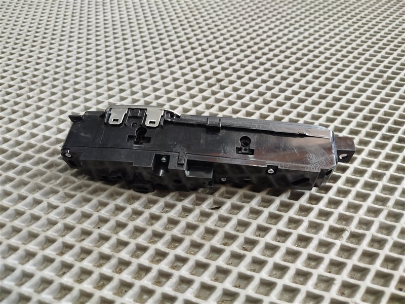 кнопка управления подвеской, 8230 рублей, Санкт-Петербург