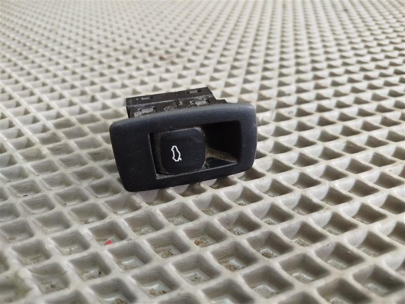 кнопка крышки багажника, 1030 рублей, Санкт-Петербург