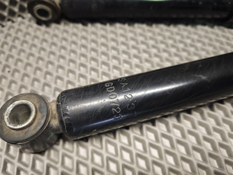 амортизатор, 10895 рублей, Санкт-Петербург