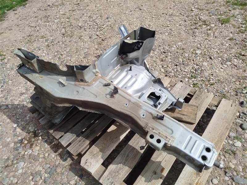 лонжерон, 82365 рублей, Санкт-Петербург