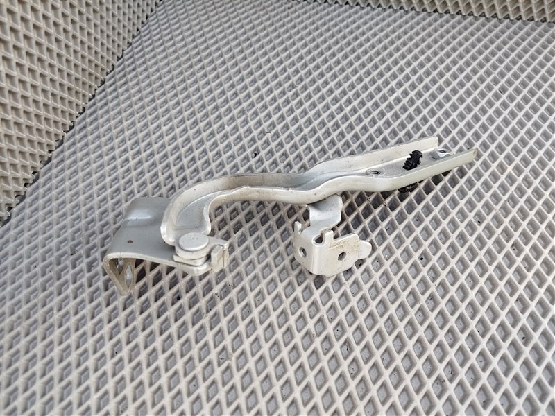 петля капота, 3725 рублей, Санкт-Петербург