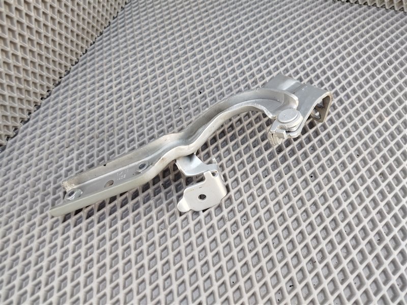 петля капота, 3725 рублей, Санкт-Петербург