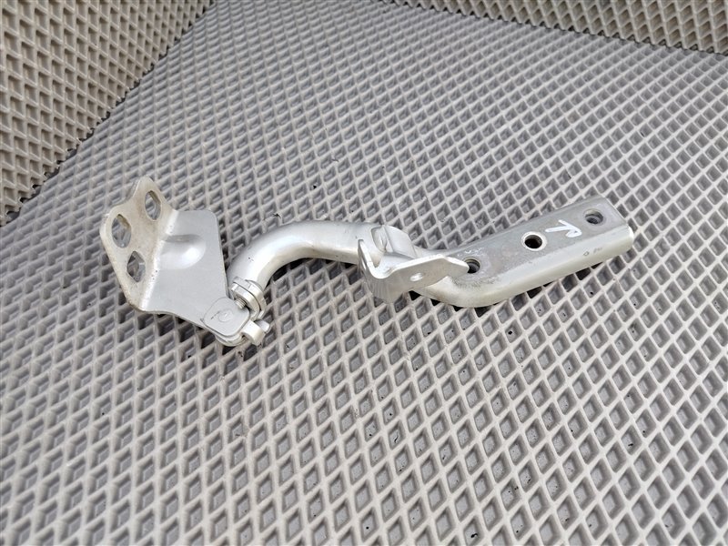 петля капота, 3725 рублей, Санкт-Петербург